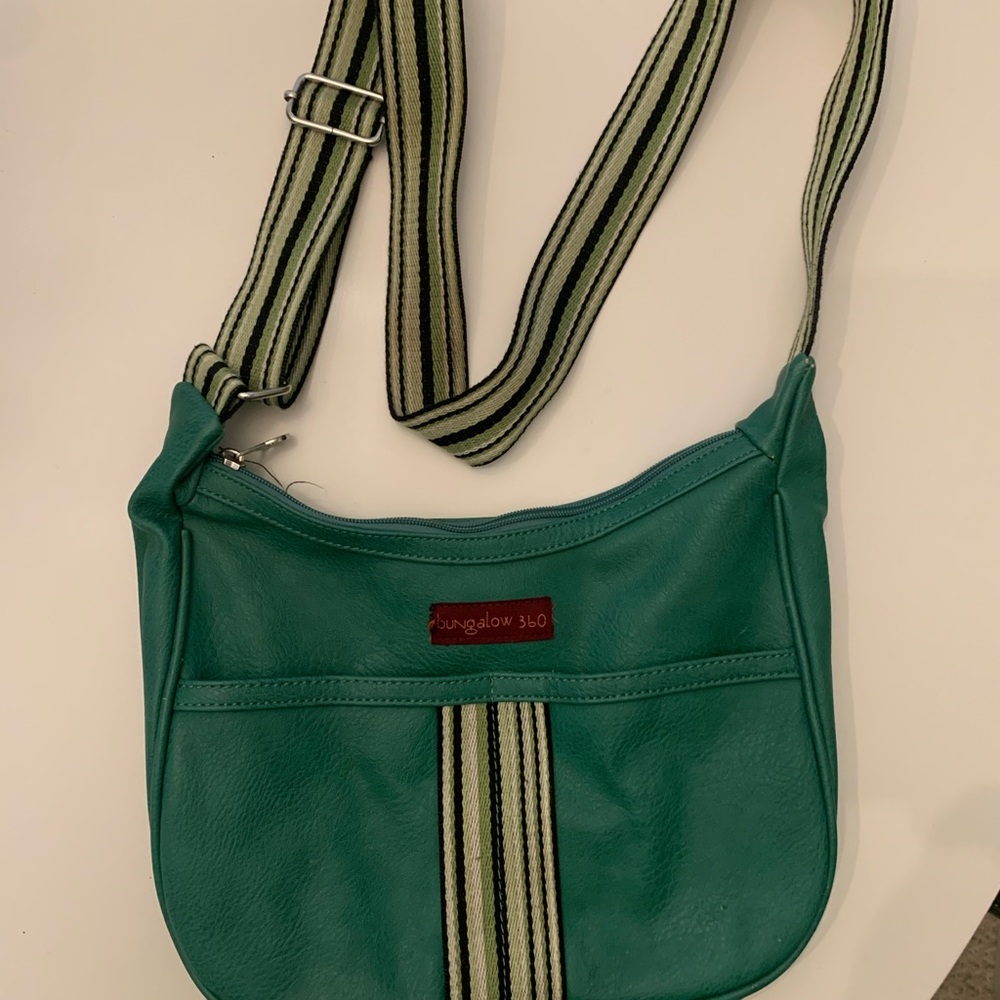 Bungalow 360 Green Crossbody bag 11x9x3"